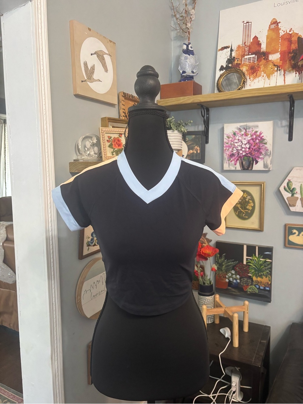 Free people movement cropped athletic v-neck tee tennis golf size XS